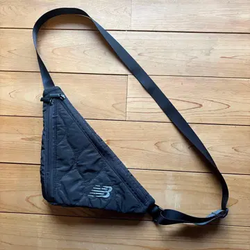 뉴발란스 블랙 숄더백