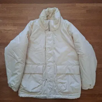 GU 패디드 스탠드 칼라 다운 자켓 사이즈 S 남녀 공용