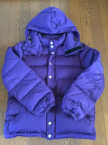 새상품급 남성용 S 사이즈 GAP 후드 부착 다운 자켓 퍼플