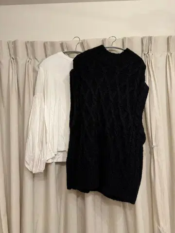 미라 오웬 퍼프 슬리브 케이블 베스트 레이어드 세트 미사용