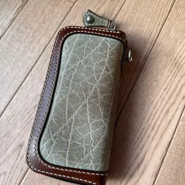 비즈 가게 코짱 라운드 지퍼 지갑 엘리펀트 그레이 x 브라운