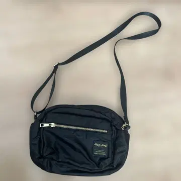 10 포켓 블랙 숄더백 나일론제