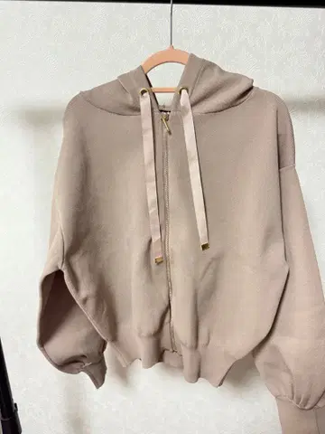 [ AND COUTURE ] 리브 후드티