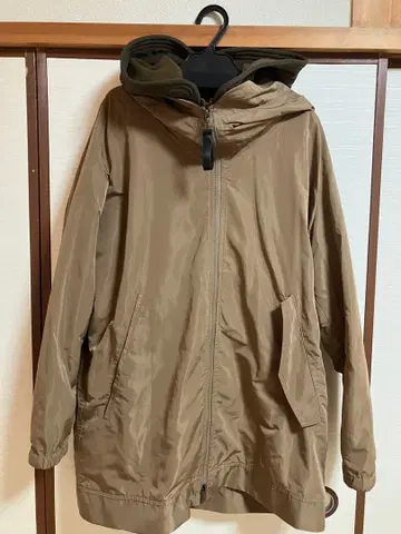 미치코 런던 코트