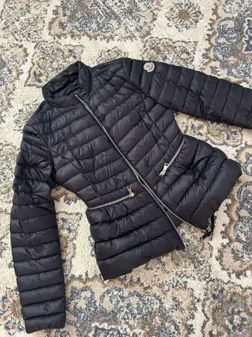 MONCLER 블랙 다운 자켓