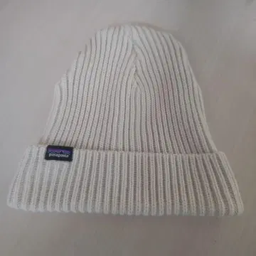 patagonia 화이트 니트 모자