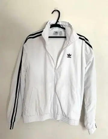 adidas 화이트 저지 S 사이즈 오리지널스