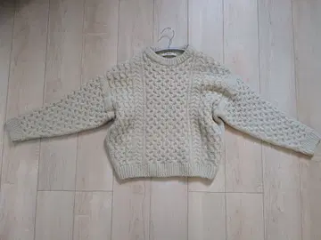 케이블 니트 아이보리 두꺼운 원단