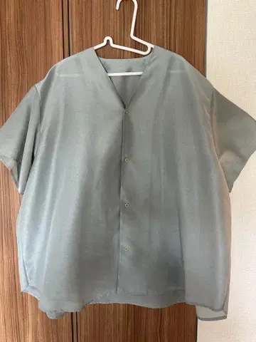 CITY SHOP 그레이 반팔 셔츠