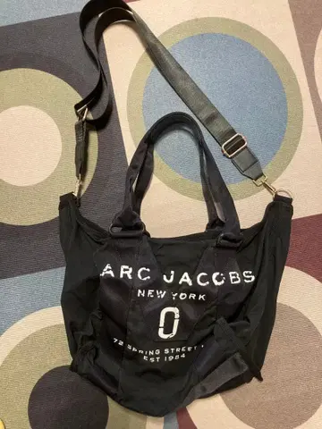 마크제이콥스 토트백