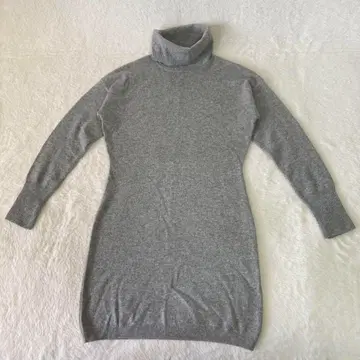 새상품급 유니클로 캐시미어 100% 터틀넥 원피스 니트 S