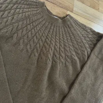 URBAN RESEARCHDOORS 브라운 케이블 니트 스웨터