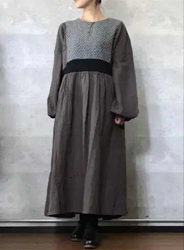 새상품 택 포함 uju 우지 거즈 아프간 원피스