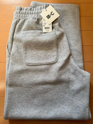 유니클로 C 맨투맨