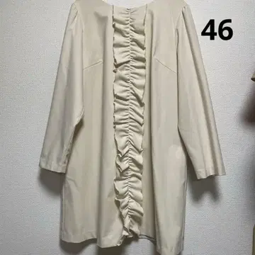 로즈 티아라 46 프릴 달린 크림색 원피스