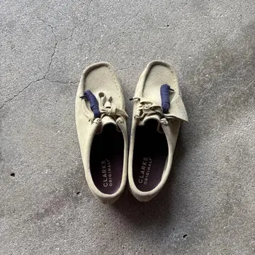 Clarks 왈라비