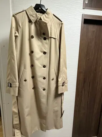 DAKS 베이지 트렌치코트 새상품