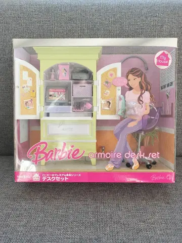 바비의 프리미엄 가구 시리즈 데스크 세트