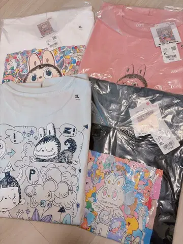 [ 당일 발송 ] 유니클로 러브부 T셔츠 4종 세트