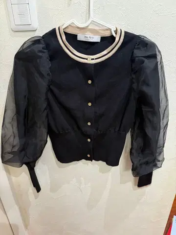 Her lip to 블랙 가디건 M