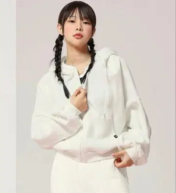 XEXYMIX [ 속기모 ] 후드 부착 집업 크림 F 후드티