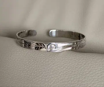 실버 인그레이브 커프 팔찌 made In Canada