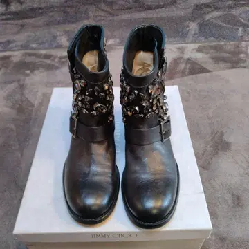 JIMMY CHOO 블랙 비쥬 부츠