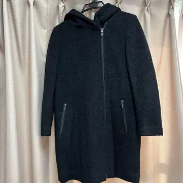 스픽 앤 스팬 코트