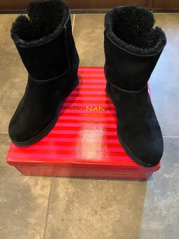 프리티 나나 어그 부츠 38