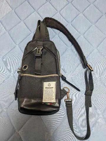 Bianchi 슬링백 블랙 나일론제