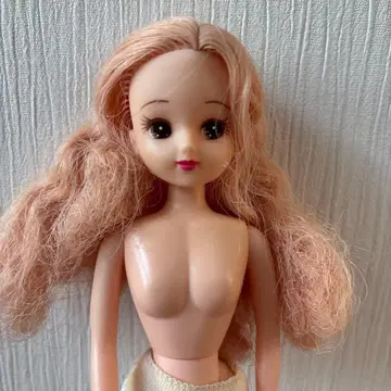 리카짱 핑크 헤어 헤이세이 레트로