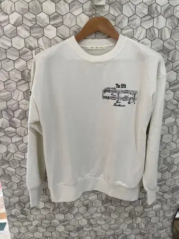 블루블루에 새상품 악보 맨투맨 쫀득 니트 3종