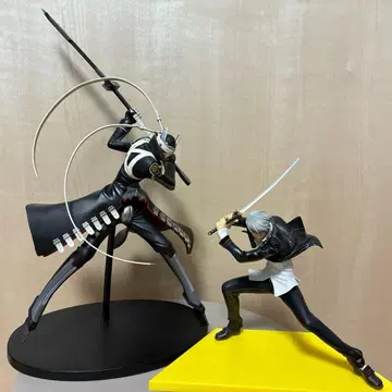 페르소나 4 이자나기 & 주인공 피규어 세트 개봉품