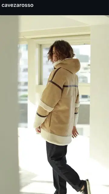 카베사 로쏘 에코 무스탕 라인 숏코트