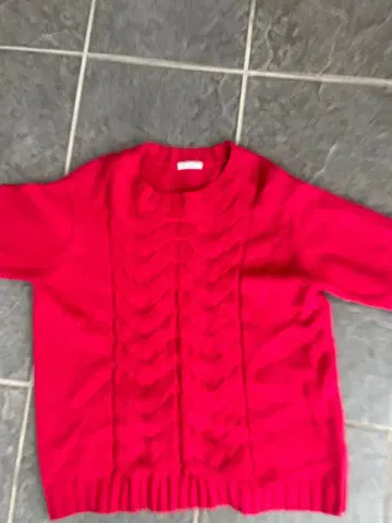 HEART MARKET 빨간색 케이블 짜임 반팔 스웨터