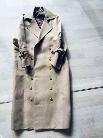 toteme SIGNATURE 트렌치코트