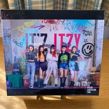 IT'Z ITZY 앨범 CD [개봉] 초회 한정판 A