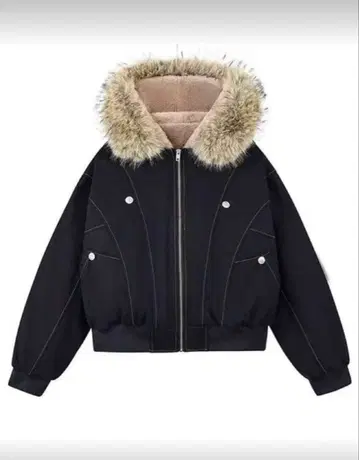 퍼 달린 블랙 자켓