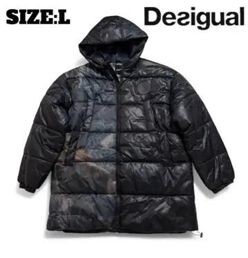 [ 레어템 ] 데시구알 올 패턴 숏 오버코트 오버 사이즈 풍경