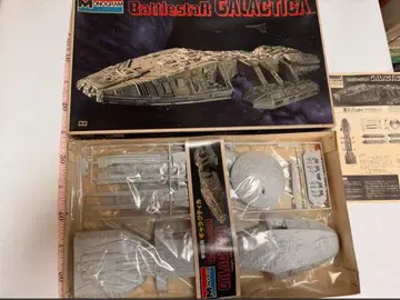 Monogram Battlestar Galactica 1/4105