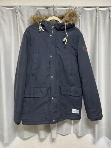 QUIKSILVER 네이비 퍼 후드 다운 자켓