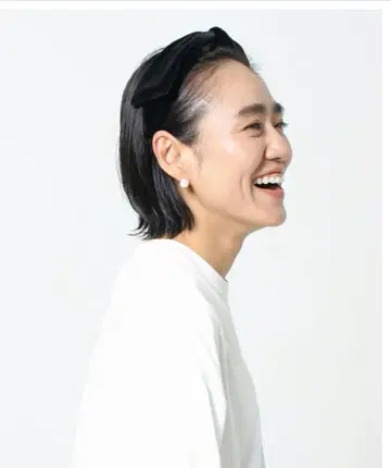 블랙 벨벳 리본 헤어밴드