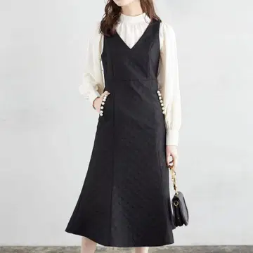 토코 클로젯 포켓 펄 장식 퀼팅 오버롤 스커트 블랙