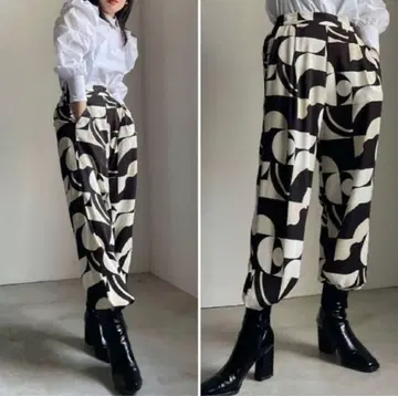 ameri vintage 블랙 앤 화이트 추상 패턴 캐주얼 팬츠