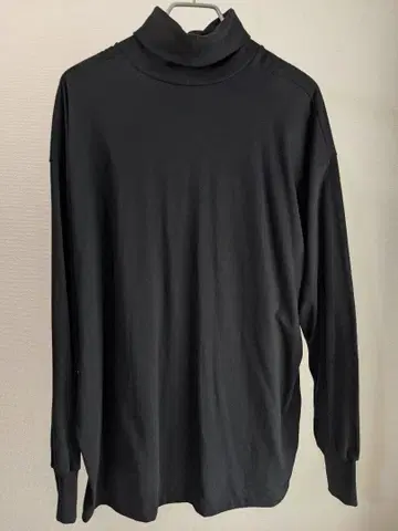 쿠메 섬유 터틀넥 빅 T셔츠 black