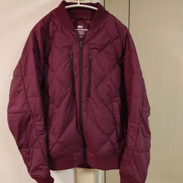 UNIQLO 화이트 마운티니어링 다운 자켓