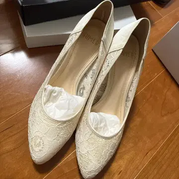 aimer 아이보리 레이스 하이힐 펌프스 M
