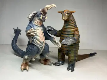 울트라 괴수 시리즈 2006 사드라와 케르빔 2체 세트