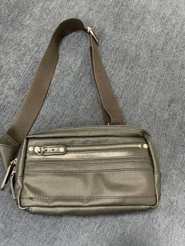 TAKEO KIKUCHI 블랙 숄더백