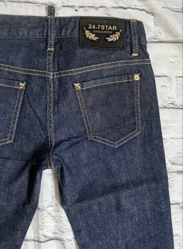 여성용 Dsquared2 테이퍼드 청바지 36사이즈 중고